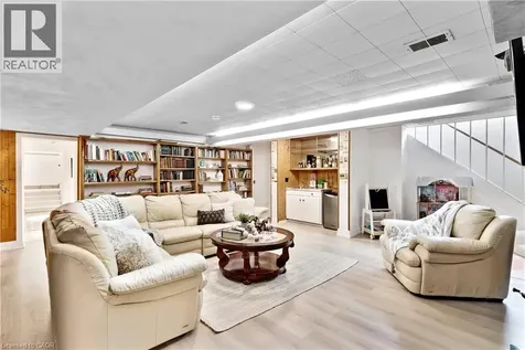 91 Limerick Drive Kitchener ON N2P 2G9
