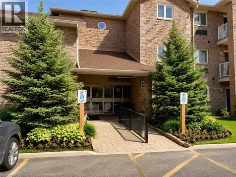 3050 Pinemeadow Drive Burlington ON L7M 3X5