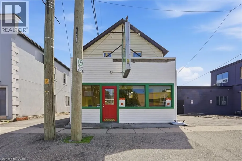 562 Central Avenue Fort Erie ON L2A 3V3
