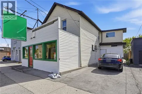 562 Central Avenue Fort Erie ON L2A 3V3