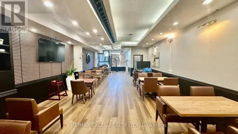 2411 St Clair Avenue West Toronto (junction Area) ON M6N 1K9