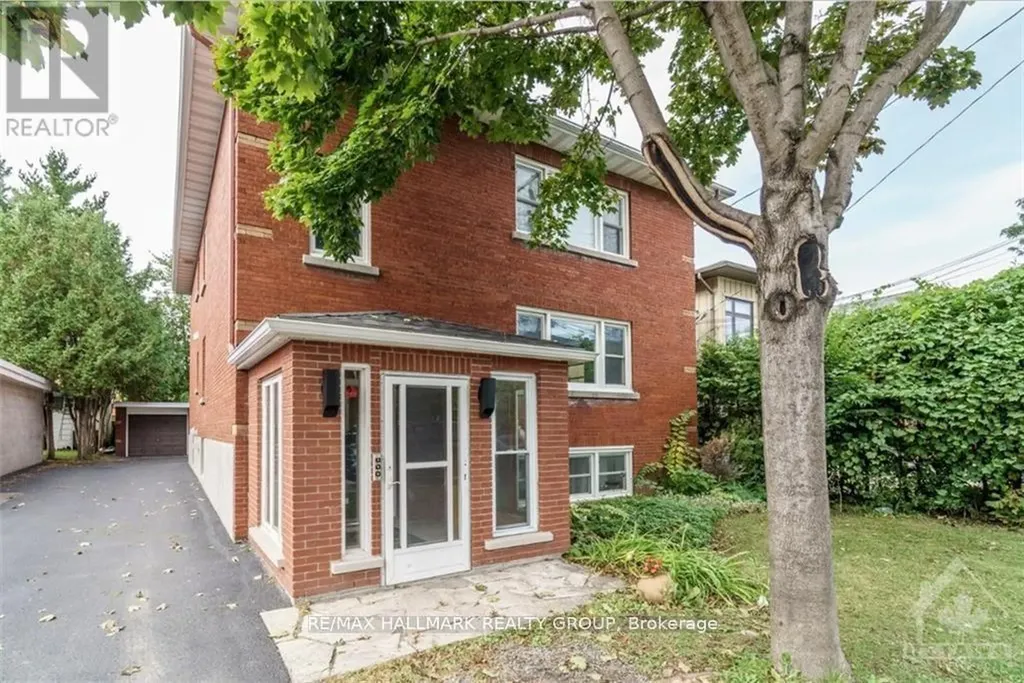 354 Tweedsmuir Avenue Ottawa ON K1Z 5N4