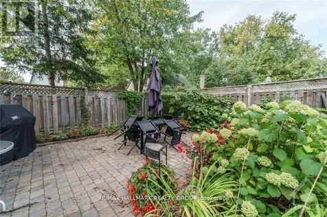 354 Tweedsmuir Avenue Ottawa ON K1Z 5N4
