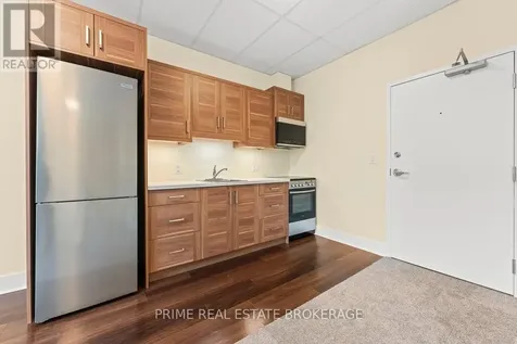 408 Talbot Street St. Thomas ON N5P 1B8