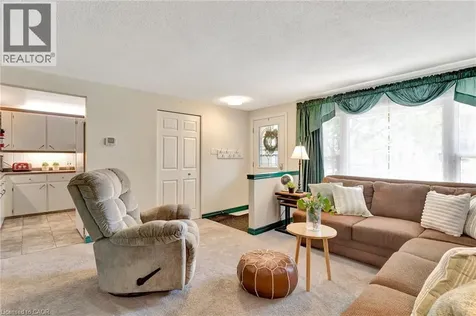 98 Belwood Crescent Kitchener ON N2C 1Z3