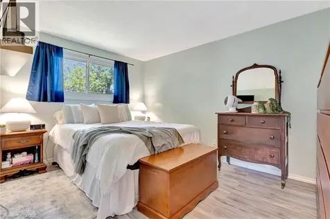 98 Belwood Crescent Kitchener ON N2C 1Z3