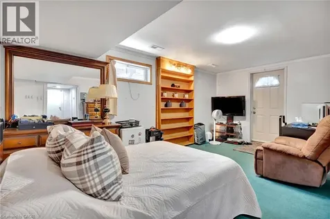 98 Belwood Crescent Kitchener ON N2C 1Z3