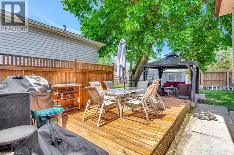 98 Belwood Crescent Kitchener ON N2C 1Z3