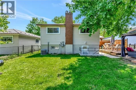 98 Belwood Crescent Kitchener ON N2C 1Z3