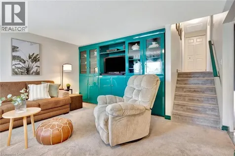 98 Belwood Crescent Kitchener ON N2C 1Z3