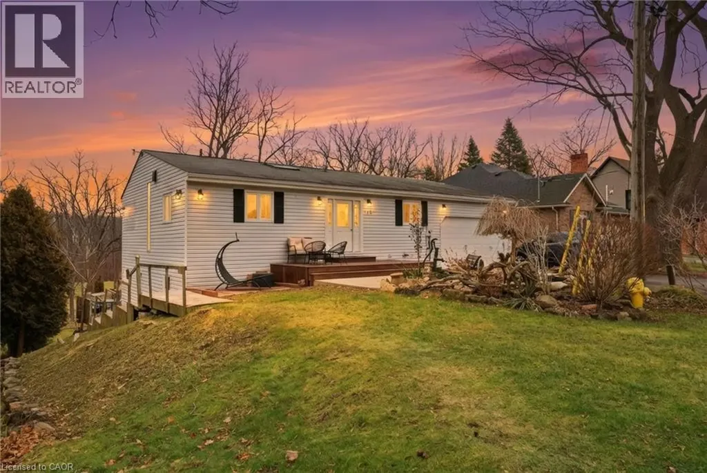 430 Winniett Street Caledonia ON N3W 1E4