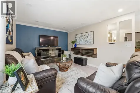 430 Winniett Street Caledonia ON N3W 1E4