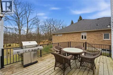 430 Winniett Street Caledonia ON N3W 1E4