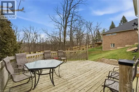 430 Winniett Street Caledonia ON N3W 1E4