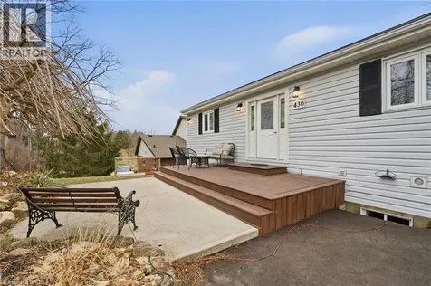 430 Winniett Street Caledonia ON N3W 1E4