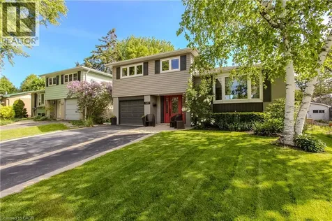 1487 Rusholme Crescent Burlington ON L7M 1M4