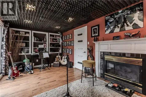 1487 Rusholme Crescent Burlington ON L7M 1M4