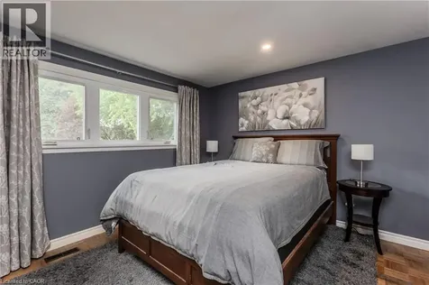 1487 Rusholme Crescent Burlington ON L7M 1M4