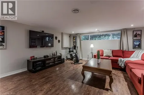 1487 Rusholme Crescent Burlington ON L7M 1M4