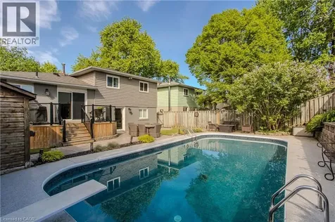 1487 Rusholme Crescent Burlington ON L7M 1M4