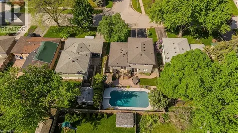 1487 Rusholme Crescent Burlington ON L7M 1M4