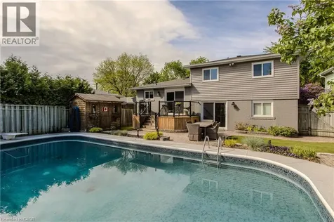 1487 Rusholme Crescent Burlington ON L7M 1M4