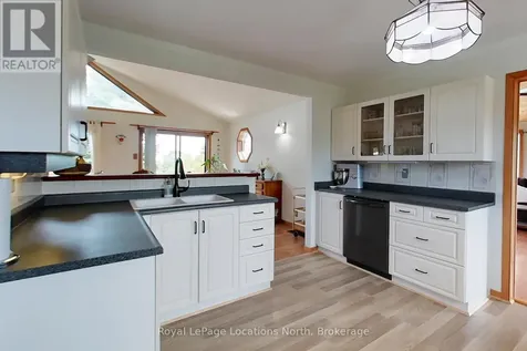 252 Lakeshore Road North Meaford ON N4L 1W5