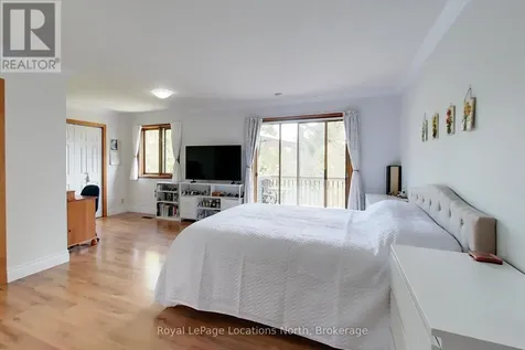252 Lakeshore Road North Meaford ON N4L 1W5