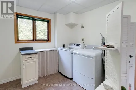 252 Lakeshore Road North Meaford ON N4L 1W5