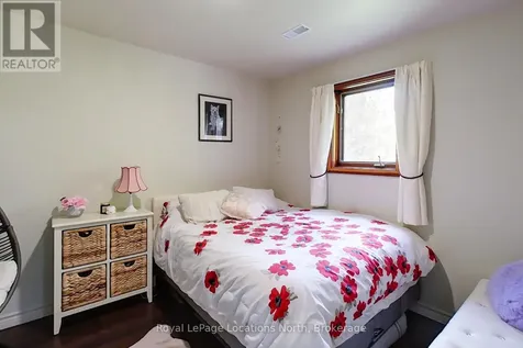 252 Lakeshore Road North Meaford ON N4L 1W5