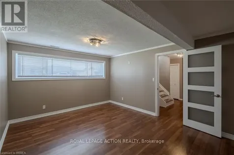 26 Centennial Drive Brantford ON N3R 5X7