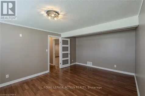 26 Centennial Drive Brantford ON N3R 5X7
