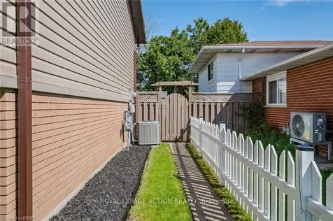 26 Centennial Drive Brantford ON N3R 5X7