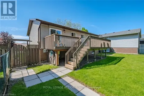 26 Centennial Drive Brantford ON N3R 5X7