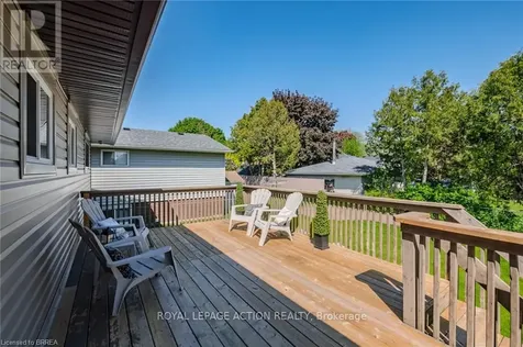 26 Centennial Drive Brantford ON N3R 5X7
