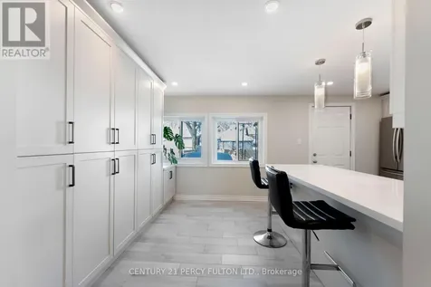 111 Melrose Avenue North Hamilton (gibson) ON L8L 6X4