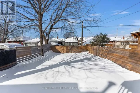 111 Melrose Avenue North Hamilton (gibson) ON L8L 6X4