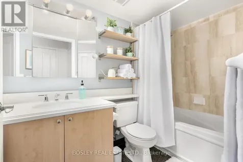 51 Harrison Garden Boulevard East Toronto (willowdale East) ON M2N 7G4