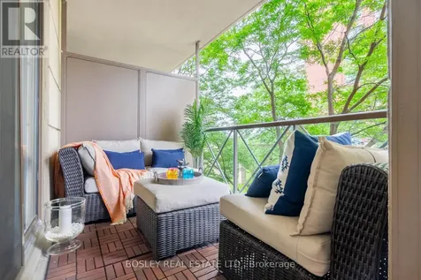 51 Harrison Garden Boulevard East Toronto (willowdale East) ON M2N 7G4