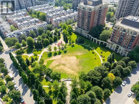51 Harrison Garden Boulevard East Toronto (willowdale East) ON M2N 7G4
