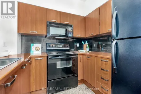 51 Harrison Garden Boulevard East Toronto (willowdale East) ON M2N 7G4