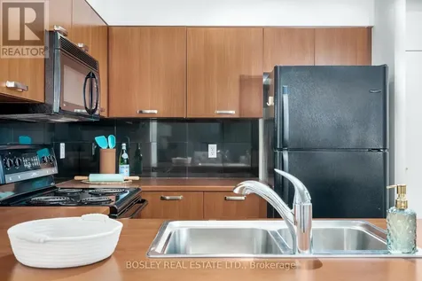 51 Harrison Garden Boulevard East Toronto (willowdale East) ON M2N 7G4