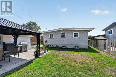 1814 Shearer Avenue Cornwall ON K6H 2H5