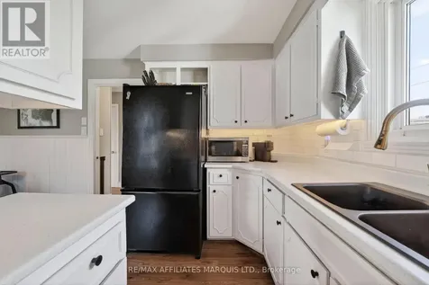 1814 Shearer Avenue Cornwall ON K6H 2H5