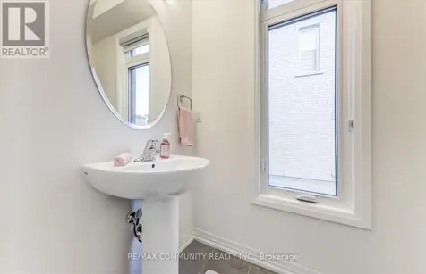 124 Ogston Crescent Whitby ON L1P 0H3
