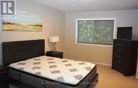 1345 Halton Terrace Ottawa ON K2K 3J2