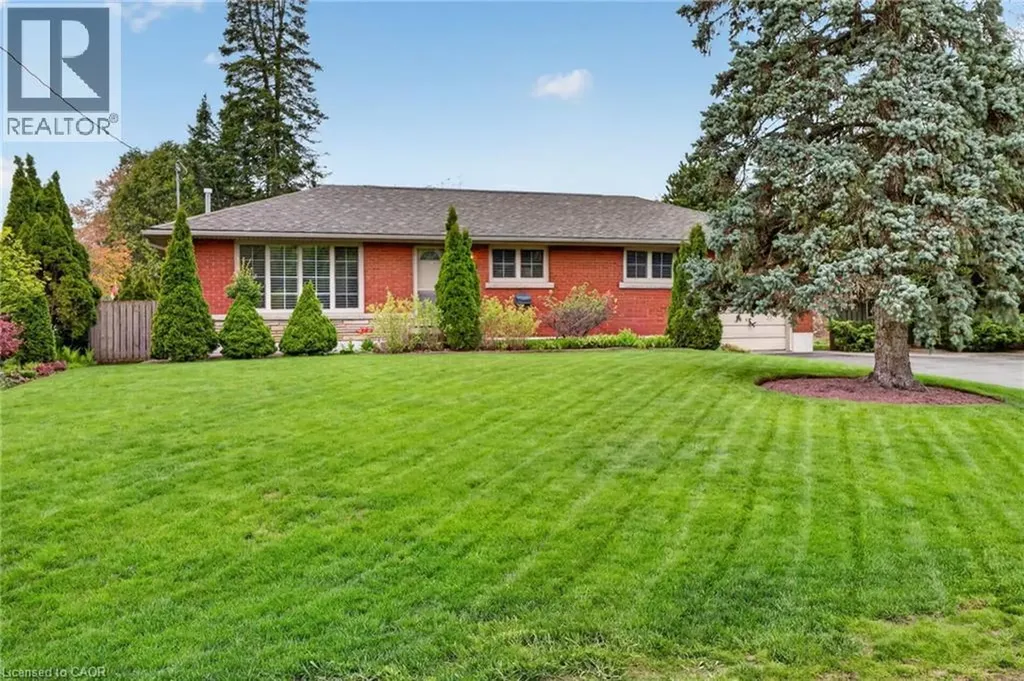 187 Council Crescent Ancaster ON L9G 1V2