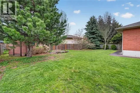 187 Council Crescent Ancaster ON L9G 1V2