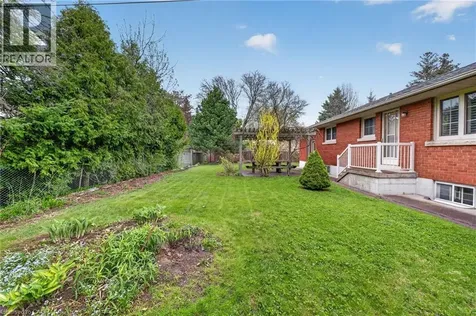 187 Council Crescent Ancaster ON L9G 1V2