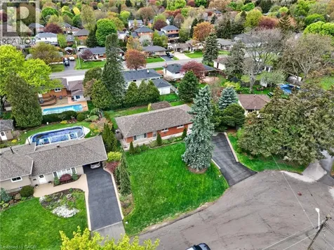 187 Council Crescent Ancaster ON L9G 1V2